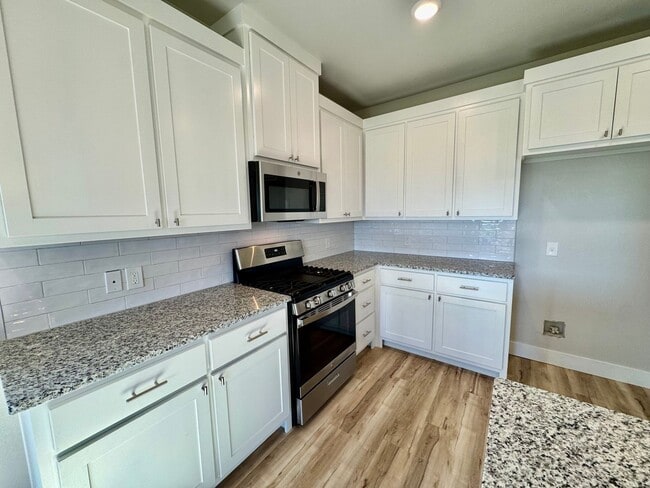 Building Photo - 4bed 2 bath - Frenship ISD
