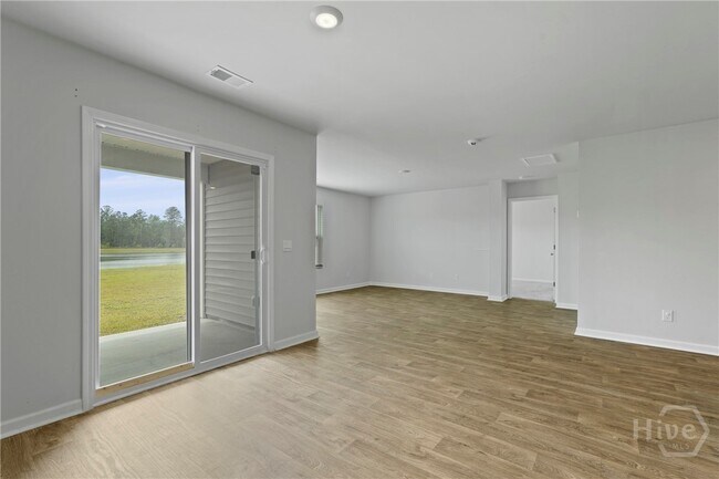 Building Photo - 231 Skylark Rd
