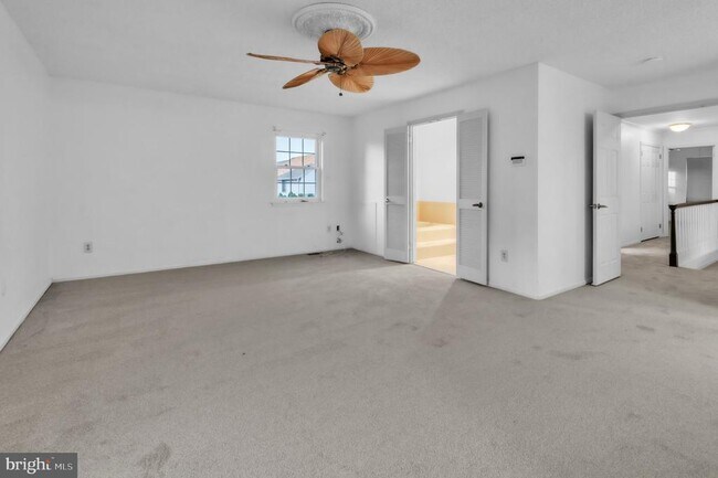 Building Photo - 5 Greenleigh Cir