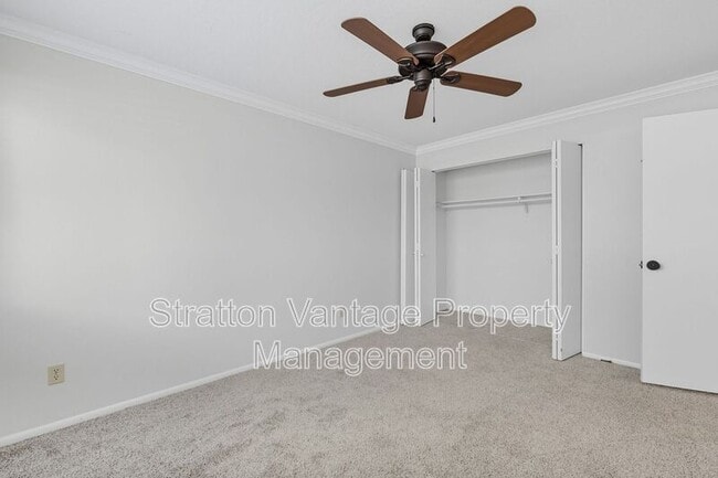 Building Photo - 4114 E Calle Redonda