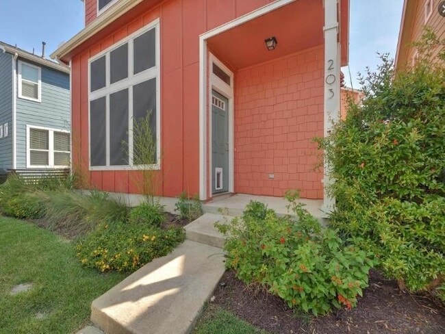 Building Photo - 1601 Miriam Ave