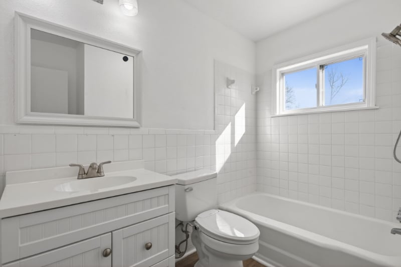 Building Photo - 1013 Sherry Ave