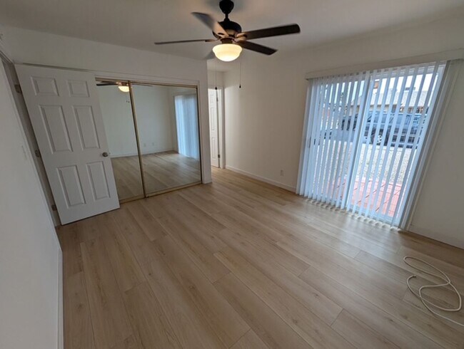 Building Photo - Newly Renovated 4 Bedroom 2 Bath Home In Great Peoria Location