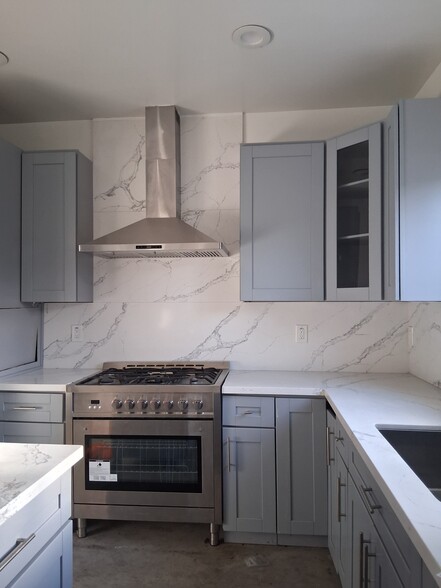 Building Photo - 1071 Polk St