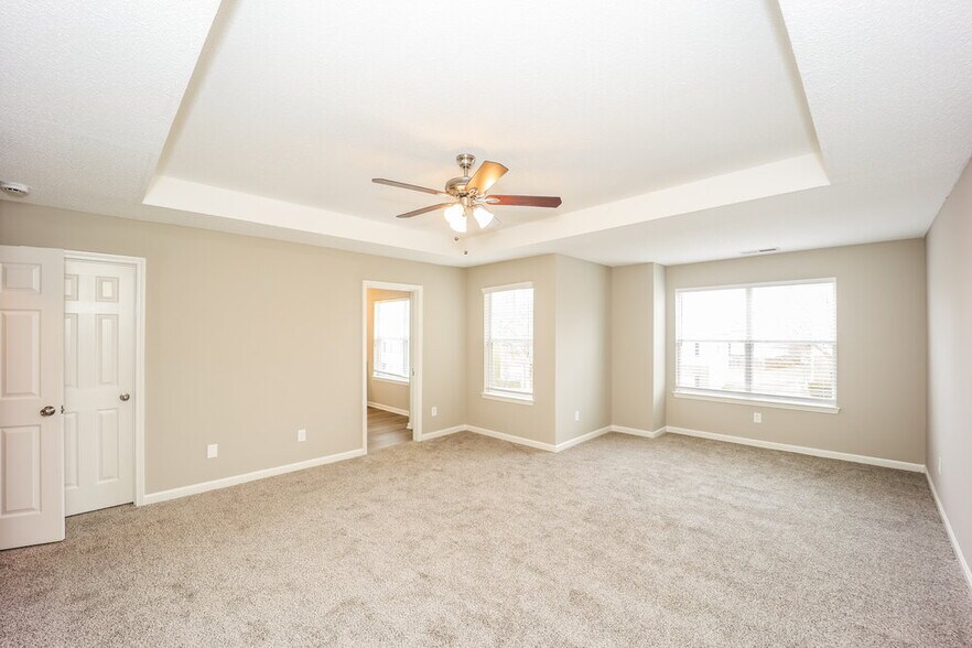 Building Photo - 171 Stillwood Dr