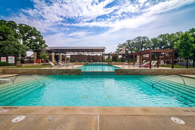 Building Photo - 9024 Winding Crk Dr