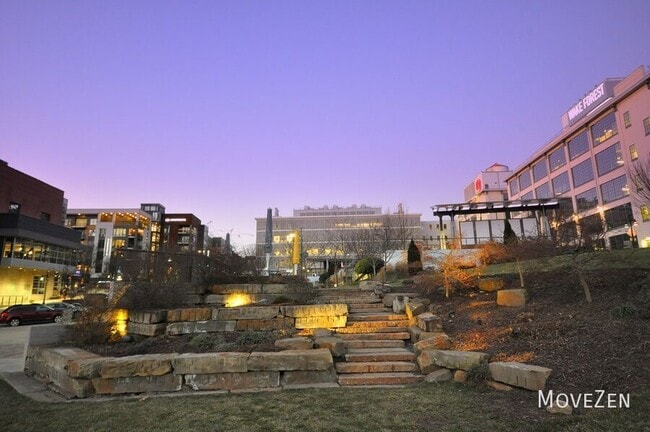 Building Photo - 2841 Tully Square
