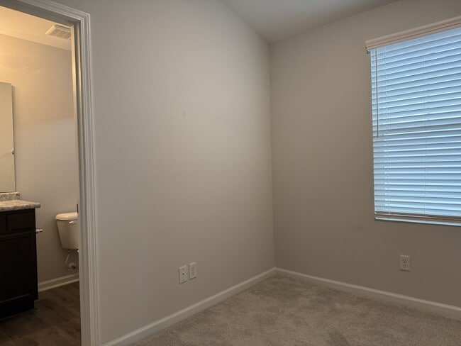 Building Photo - 42 Marsh Salt Ln