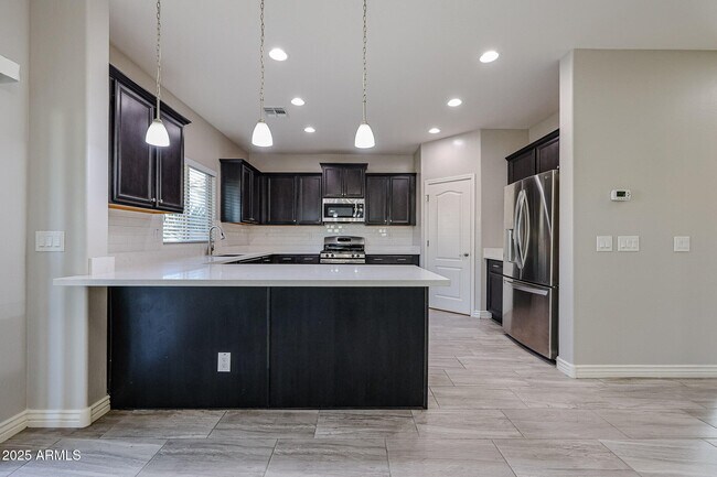 Building Photo - 2736 E Mews Rd