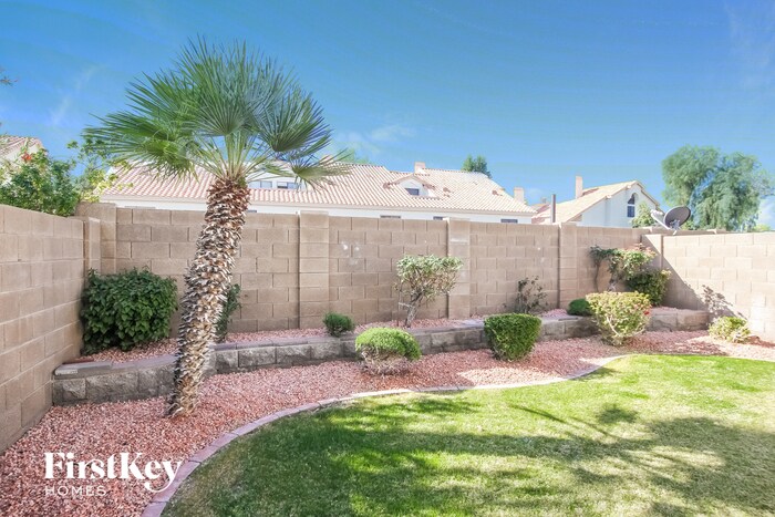 Building Photo - 1351 W Wahalla Ln