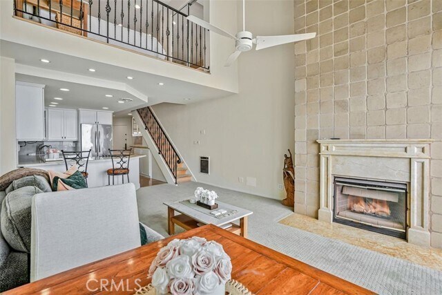 Building Photo - 615 Esplanade