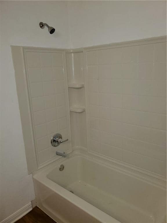 Building Photo - 108 Verna Spur