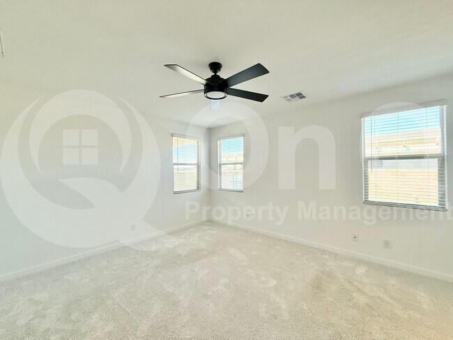 Building Photo - 3266 E Wild Dr
