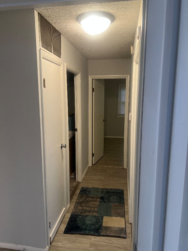 Building Photo - 505 W 53rd Ave