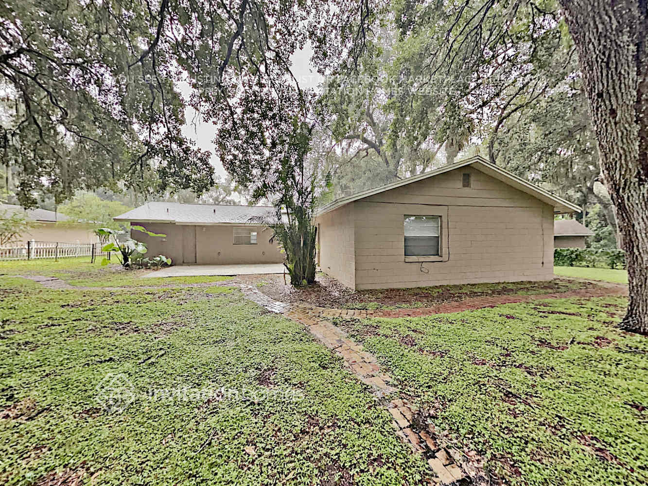 Building Photo - 978 Oak Dr