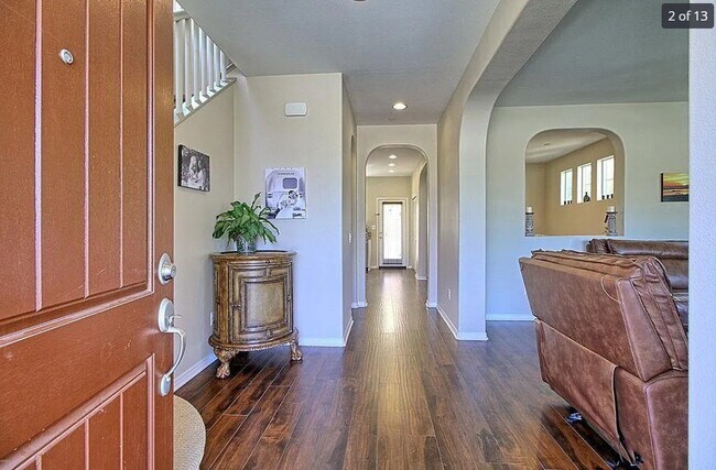 Building Photo - 704 Owens River Dr