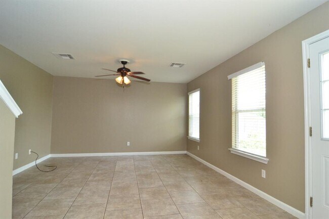Building Photo - 173 Prairie Verbena Dr