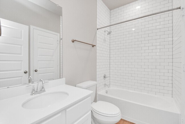 Building Photo - 27110 Bahia Grove Dr