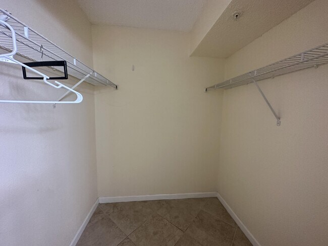 Building Photo - 3874 Lyons Rd