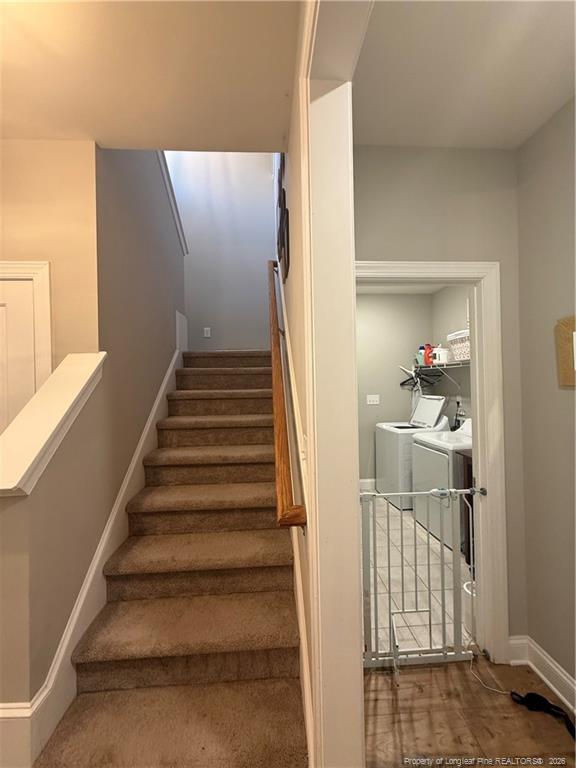 Building Photo - 150 Spruce Holw Cir