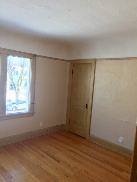 Building Photo - 2525 N 68th St