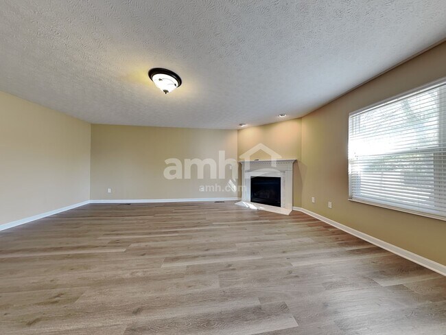 Building Photo - 1255 Arkansas Dr