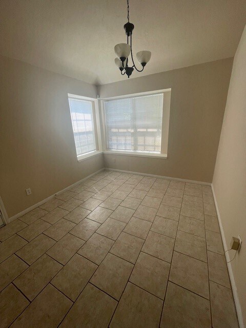 Building Photo - 18115 Gravenhurst Ln
