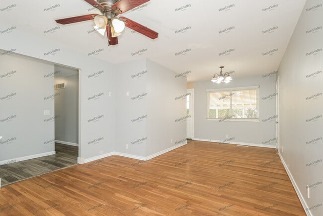 Building Photo - 1579 Matlock Dr