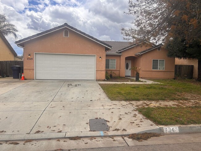 Building Photo - Nice house for rent in Tulare!