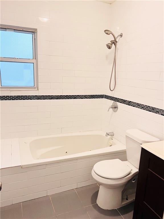 Building Photo - 19060 111th Ave