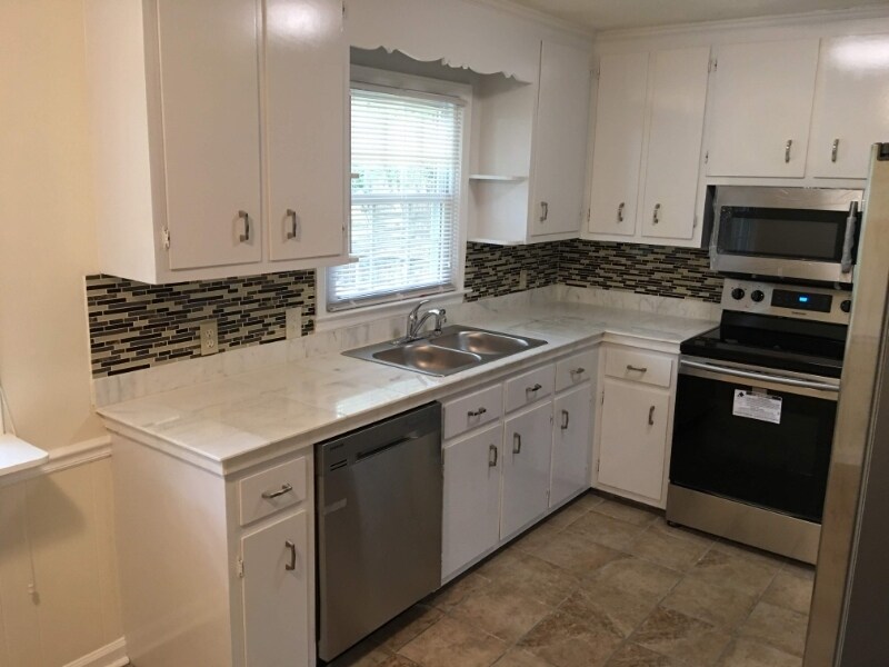 Building Photo - 4527 Berini Dr