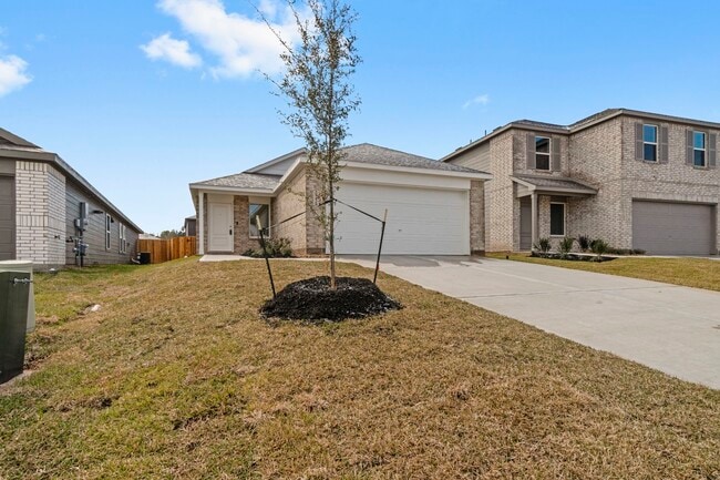 Building Photo - 25429 Carnation Ct