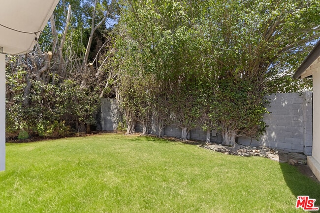 Building Photo - 1246 Peck Dr