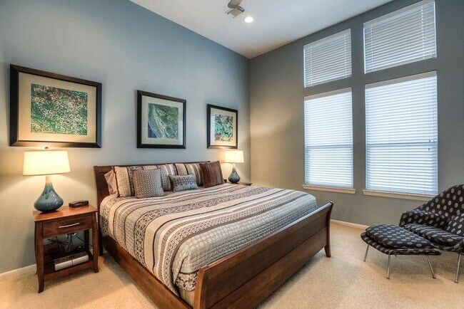 Building Photo - 4312 Floyd St