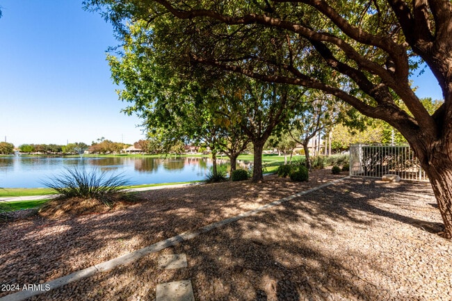 Building Photo - 24008 S Starcrest Dr