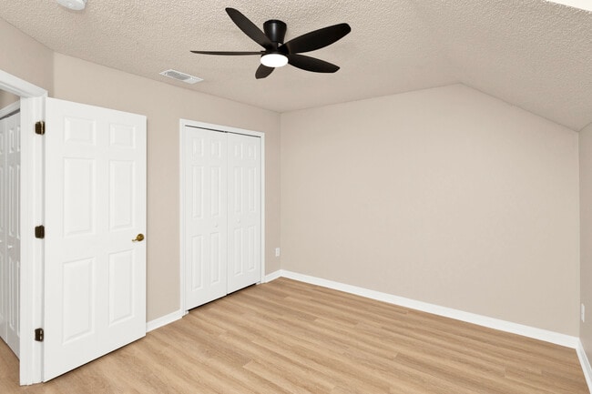 Building Photo - 14480 Chinese Elm Dr
