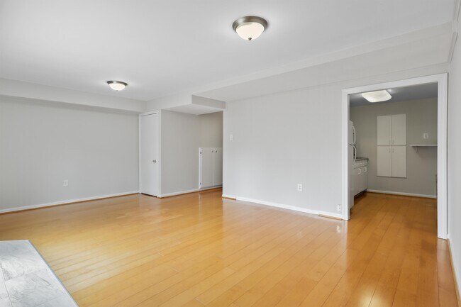 Building Photo - 9913 Longford Ct