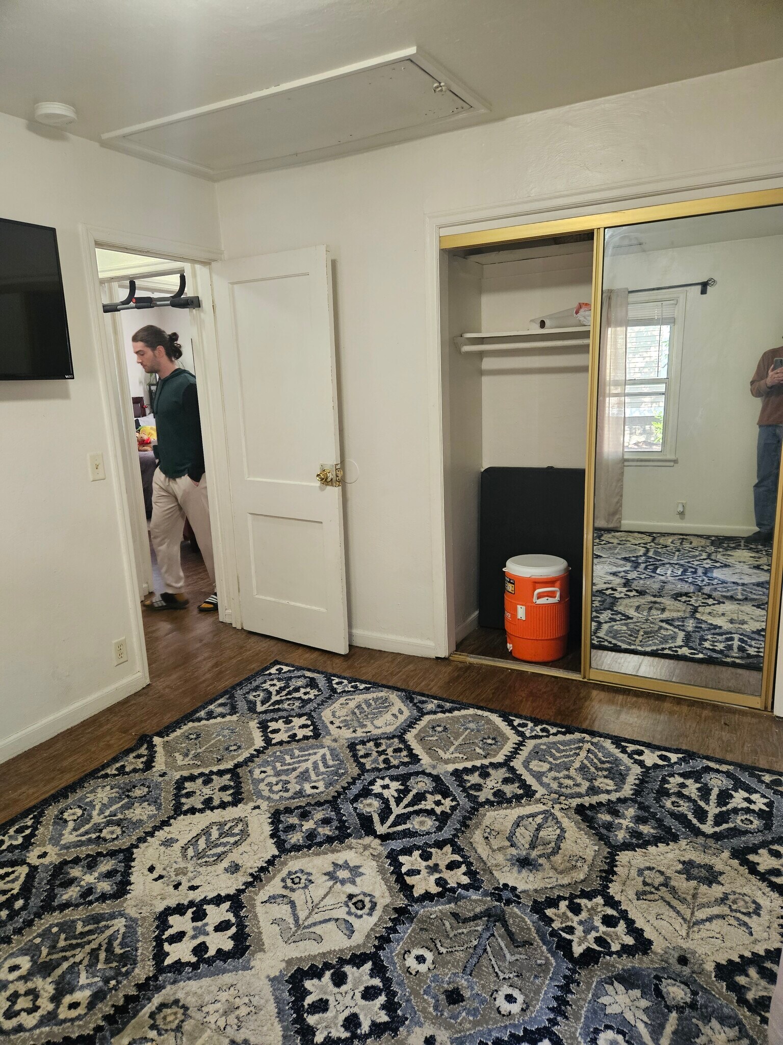 Bedroom 1a - 329 W Benton St