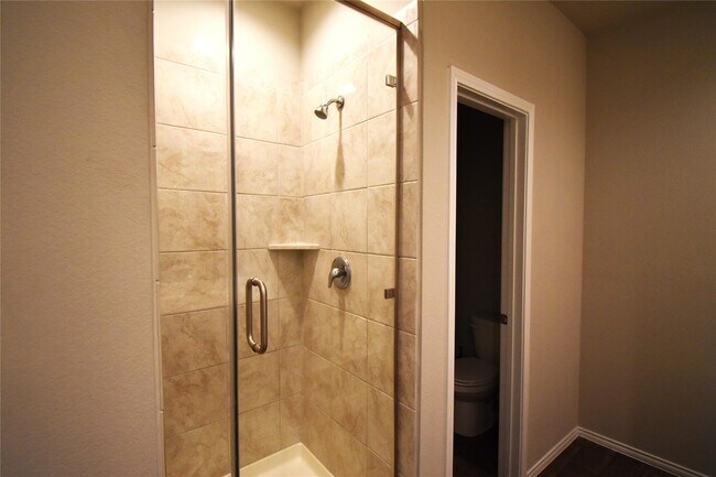 Building Photo - 5930 Dovershire Blf Wy