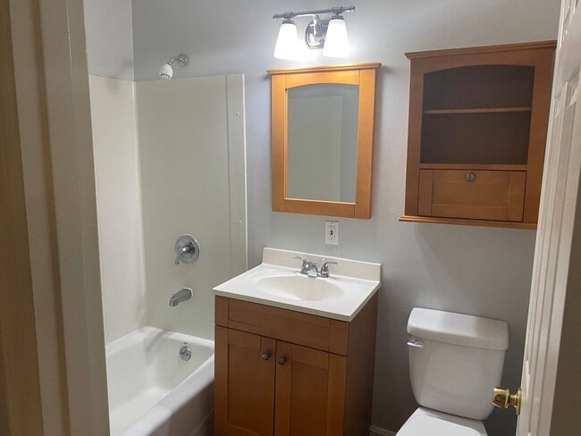 Interior Photo - Marine Vista