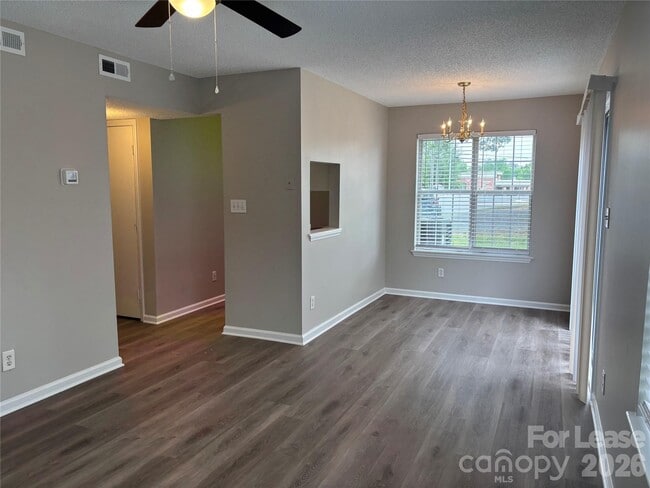 Building Photo - 1000 Mt Holly-Huntersville Rd