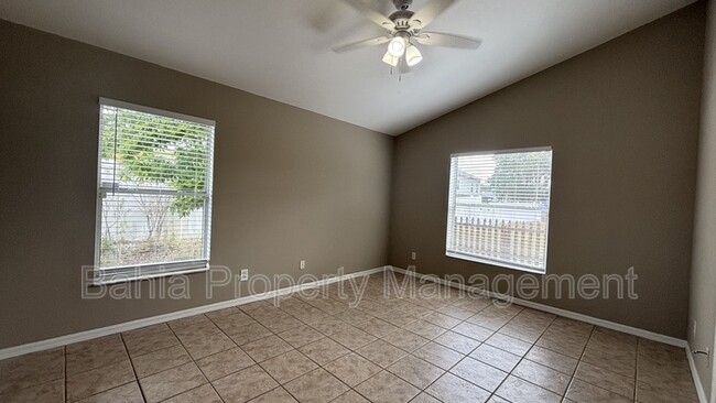 Building Photo - 3929 Shawn Cir