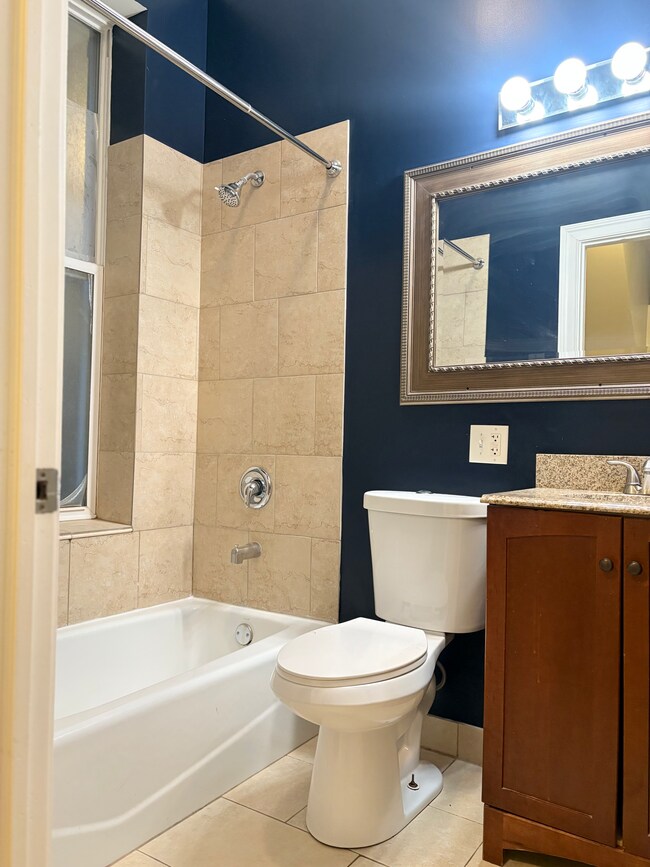 Primary Photo - 1846 W 18th St