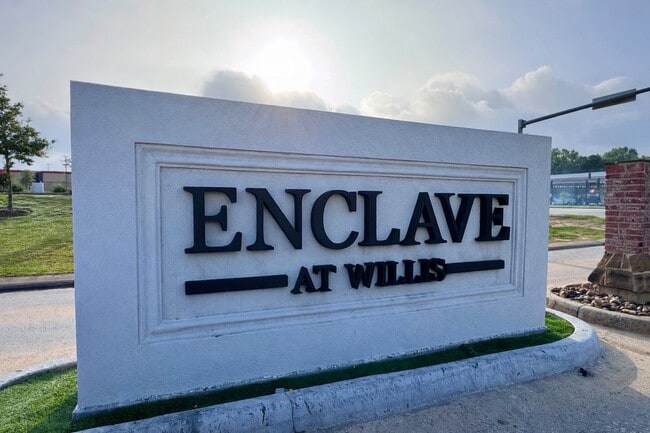 Building Photo - 9749 Grace Rdg Dr