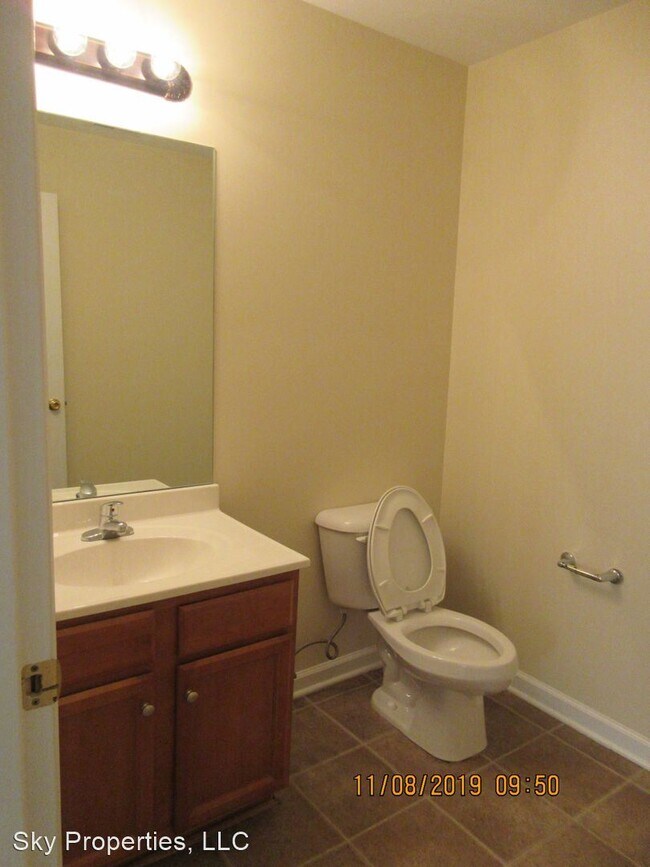 Building Photo - 1755 Galbraith Rd