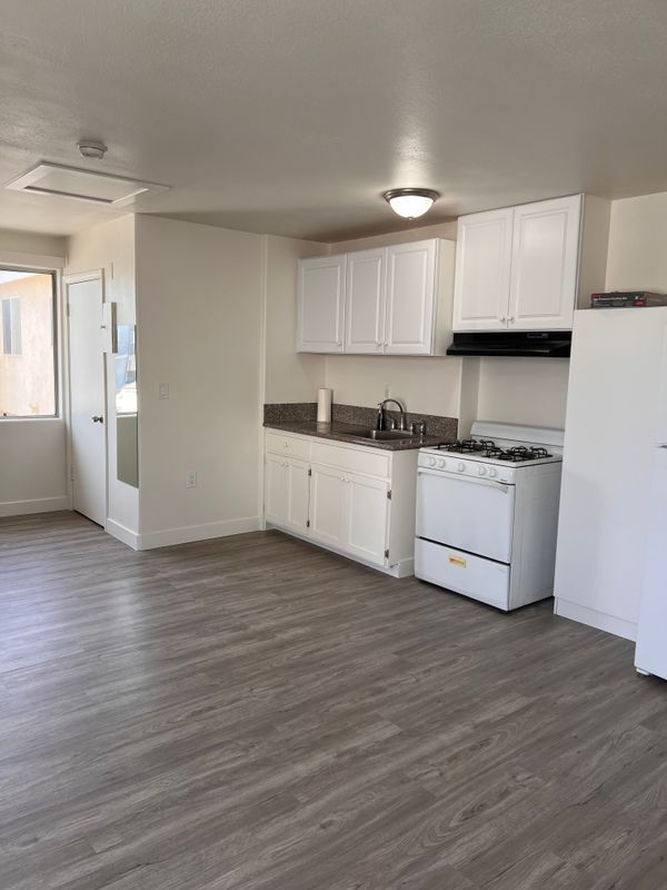 Primary Photo - 5731 1/2 Case Avenue, Unit