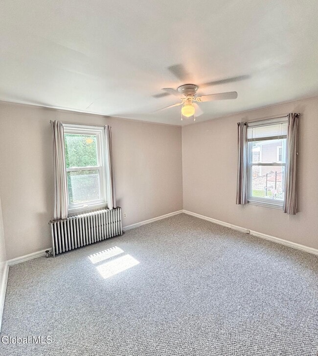 Building Photo - 23 Lakeview Ave