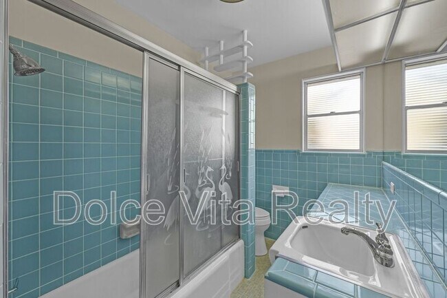 Building Photo - 1110 Walnut Ave