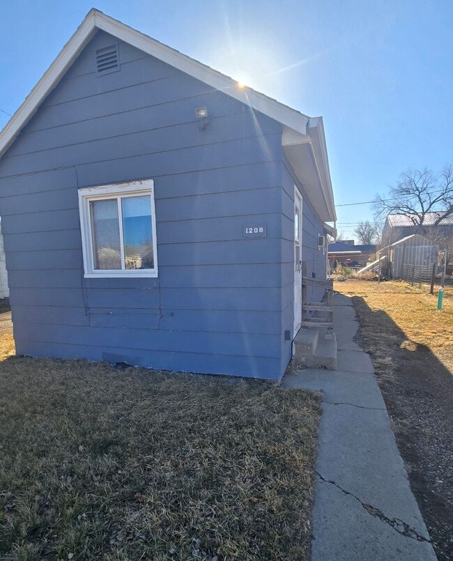 Building Photo - 1 Bed 1 Bath House