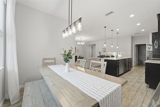 Building Photo - 1097 Hendon Lp